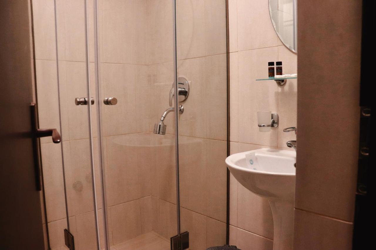 Hotel Victory Mamaia Luaran gambar
